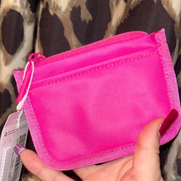 Lululemon True Identity Card Case Sonic Pink - Picture 5 of 5